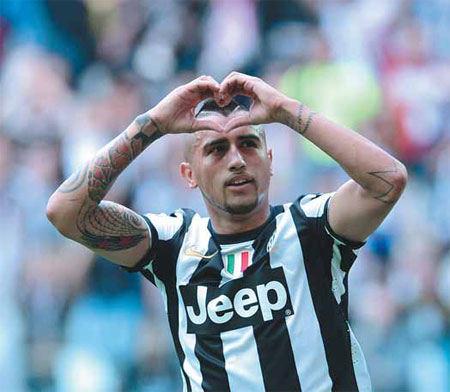 Juve triumphs, but Conte harbors Europe fears