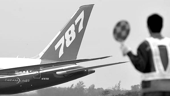 Chinese airlines to get first 787 Dreamliners this month