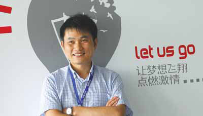 Two friends find success in same place