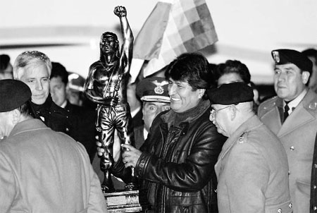 Morales back in Bolivia after plane drama over Snowden