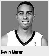 Wolves land Martin, Brewer