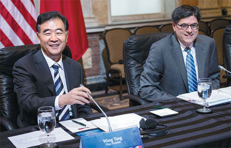 Lou cautions of risks linked to Fed's plan