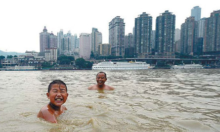 Summer heat leaves cities gasping as mercury rises