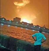 Indian sub blast kills, traps sailors