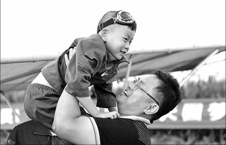 Boy, 5, aims to be 'youngest pilot'