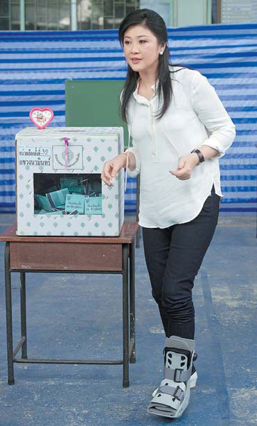 Thais vote for Senate ahead of deadline for PM