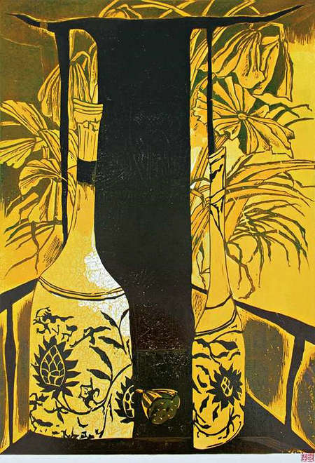 Mysterious world in children's paintings