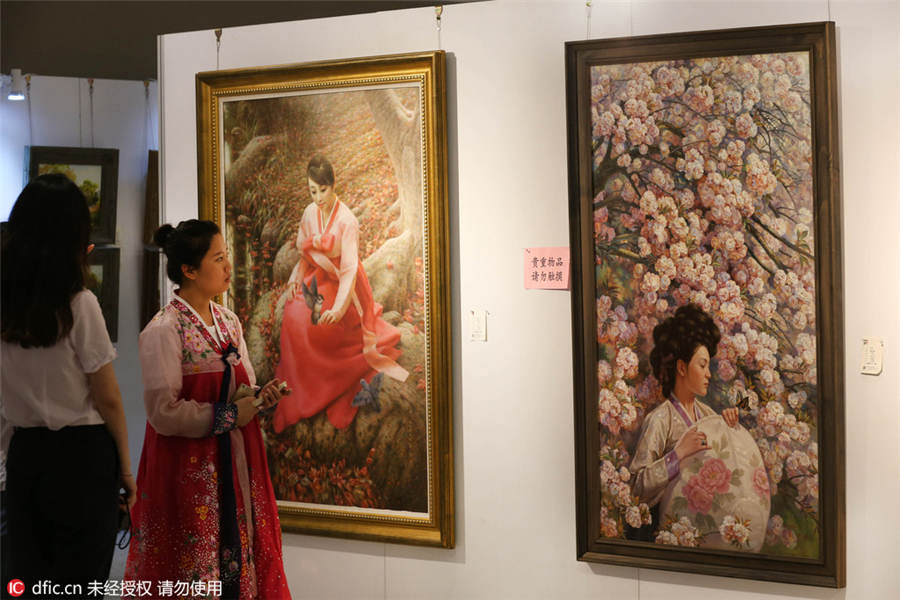 Contemporary DPRK paintings come to Nantong