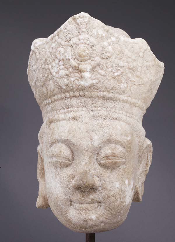 Taiwan collector donates 32 Buddha statues to Tianjin