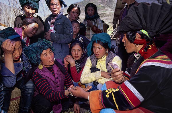 Open lens captures multiethnic culture