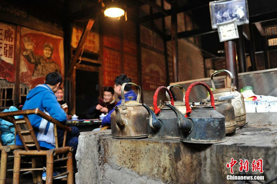 A visit to a hundred-year-old tea house in Chengdu
