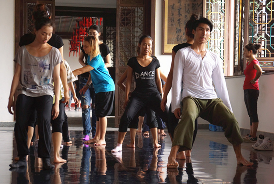 Cultural exchange adventure at Xi'an summer camp