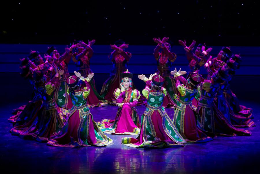 The fourth Mongolian Dance Competition kicks off in Huhhot