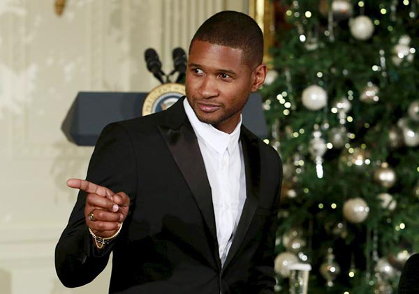 Obama honors artists in Washington