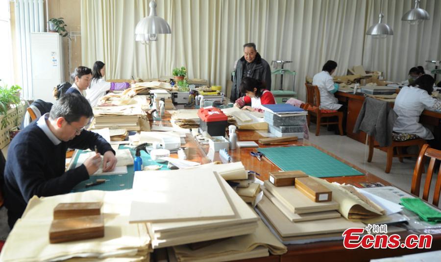 Great efforts needed to restore ancient books