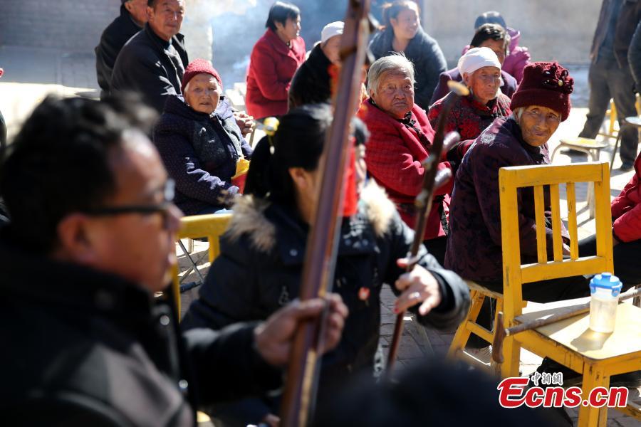 Storytelling business loses appeal in digital age