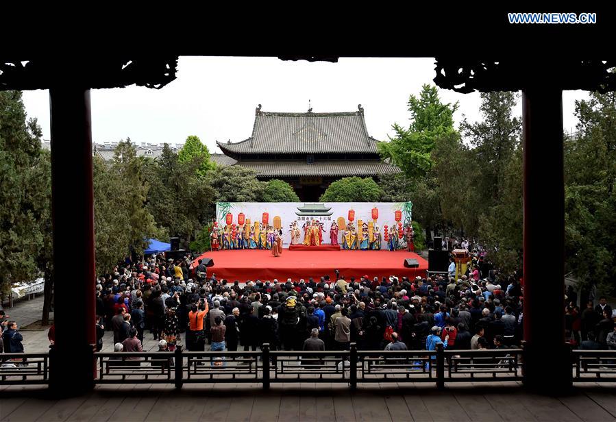 Folk custom temple fair kicks off in C China