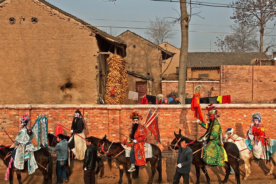 Longzhou Shehuo: Ancient colorful tradition captured on film