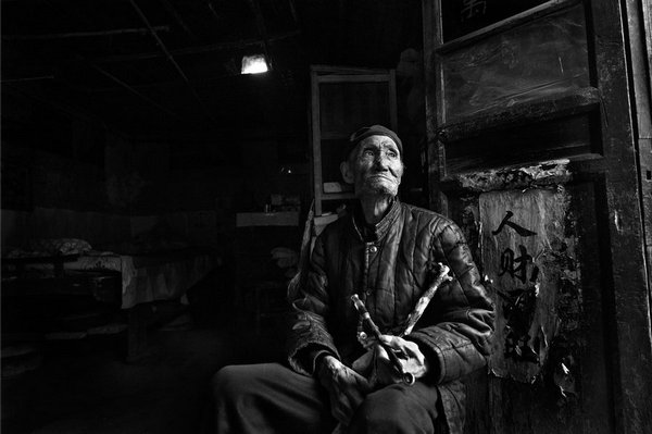 'Homeland Old Days': People and their lives in rural China