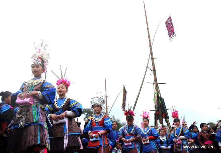 Folk event 'Ganpingzi' held in SW China