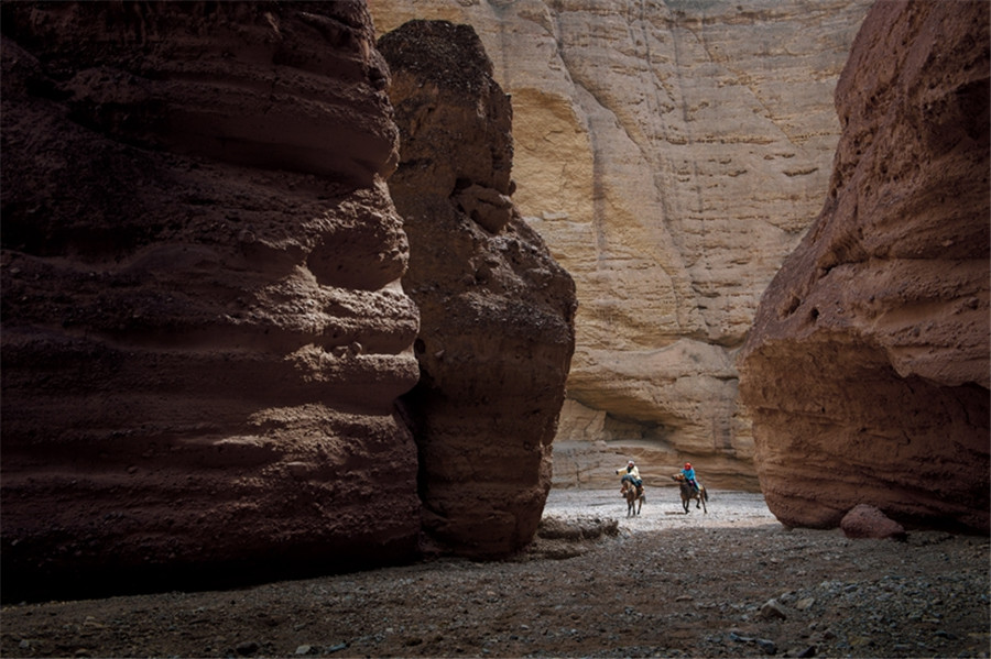 Photography Biennale of Tianshui reveals culture along Silk Road