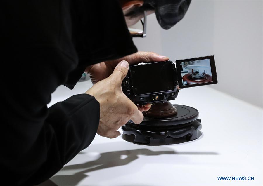 Porcelain and ceramic from China's Jingde Town exhibited in Berlin