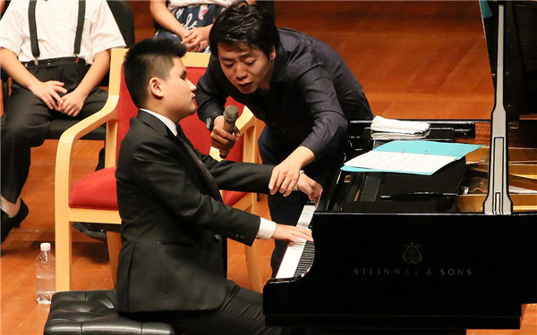 Return of the lovable pianist