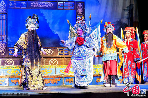 浙江：濃濃鄉(xiāng)情 婺劇的臺前幕后[組圖]