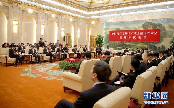 圖：代表團(tuán)分組討論向媒體開(kāi)放