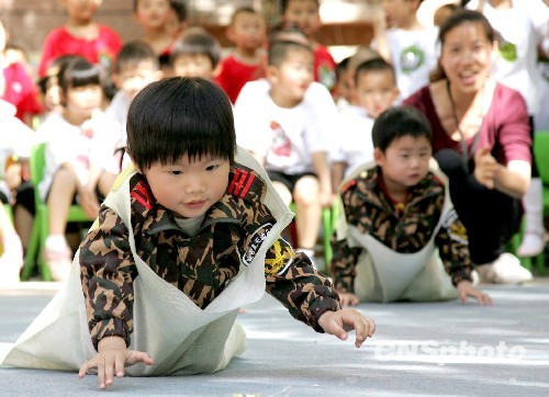 小小運(yùn)動(dòng)會(huì) 快樂(lè)慶六一