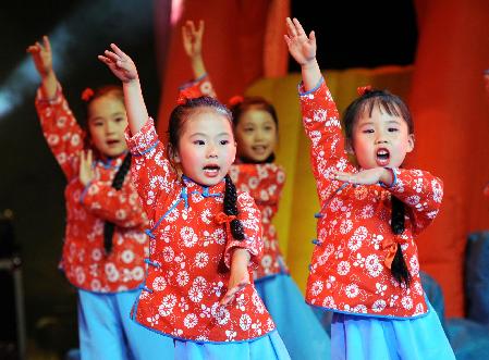 南京：童心飛揚迎“六一”