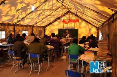 青海玉樹考生備戰高考 為夢想而努力