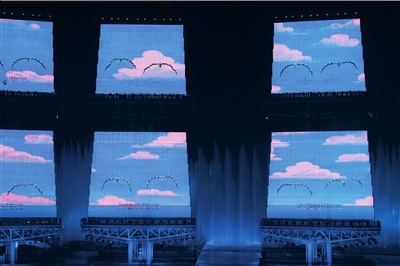 亞運開幕式全揭秘:180懸空人玩拼圖