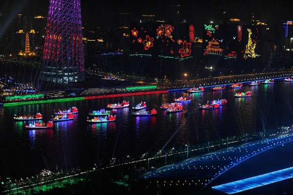 廣州亞運(yùn)會開幕式花船巡游：一江歡歌 向未來啟航