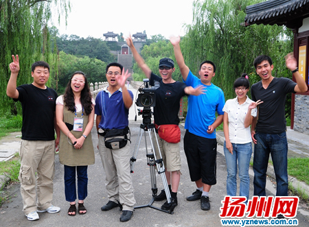 《京杭運(yùn)河兩岸行》攝制組結(jié)束在揚(yáng)州的拍攝