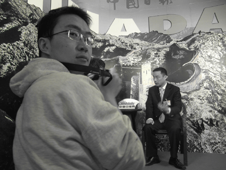 兩會上的帥哥記者