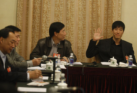 劉翔：第一次參加政協(xié)會議有點緊張[組圖]