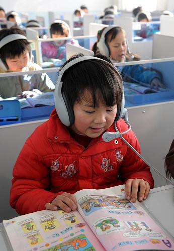 農村娃享受城里化教育