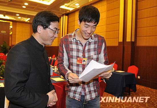 政協(xié)委員劉翔帶提案上兩會