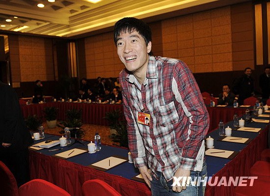 政協(xié)委員劉翔帶提案上兩會