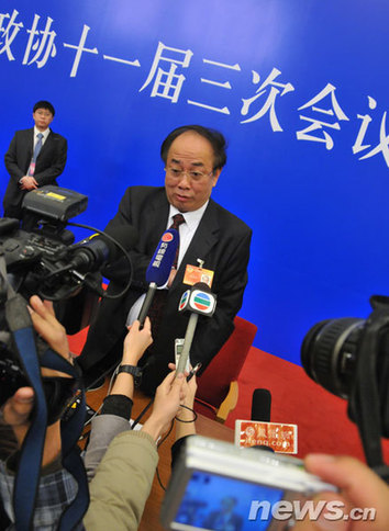 百家媒體云集政協首場新聞發布會