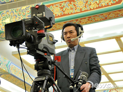 百家媒體云集政協首場新聞發布會