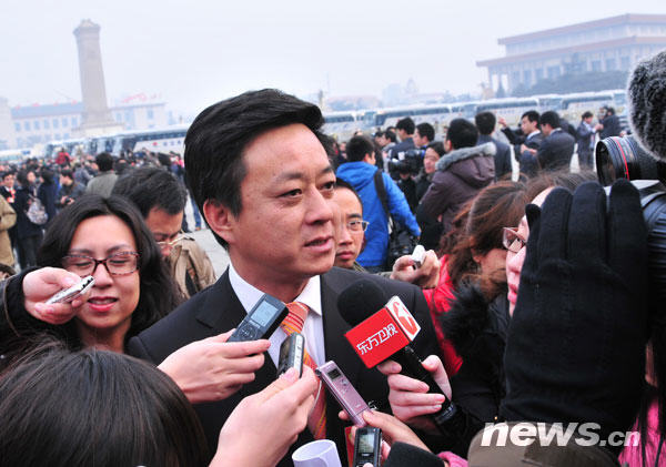 兩會明星委員百態