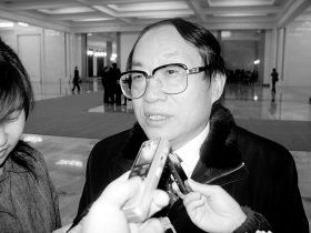 鐵道部長:實名制帶來的不便客觀存在