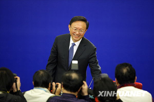 外交部部長楊潔篪答中外記者問