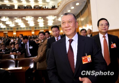 何厚鏵生日當天當選政協副主席 接受專訪談感受