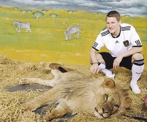 世界杯列強備戰五花八門 葡萄牙軍訓C羅成大兵