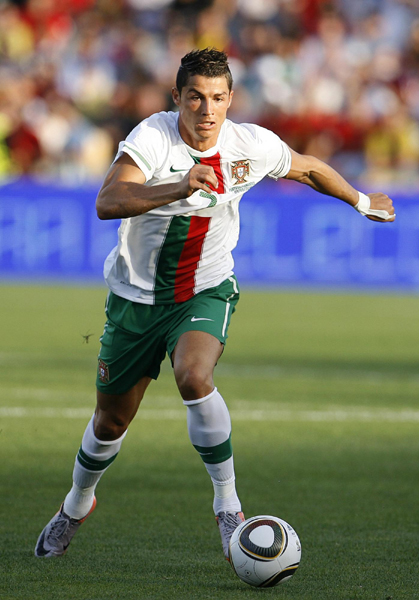 熱身賽：埃托奧染紅C羅助攻納尼 葡萄牙3:1喀麥隆