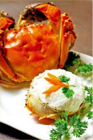 中秋賞月吃螃蟹 個(gè)性自駕邊吃邊玩