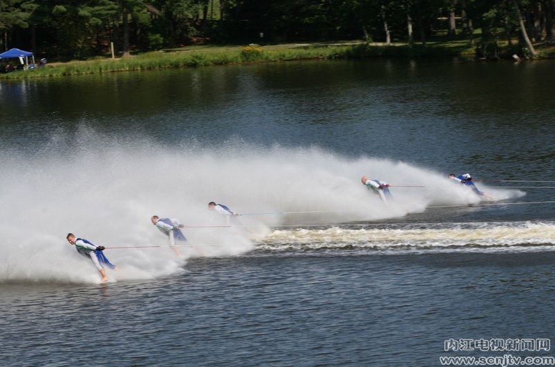 中美澳藝術滑水對抗賽